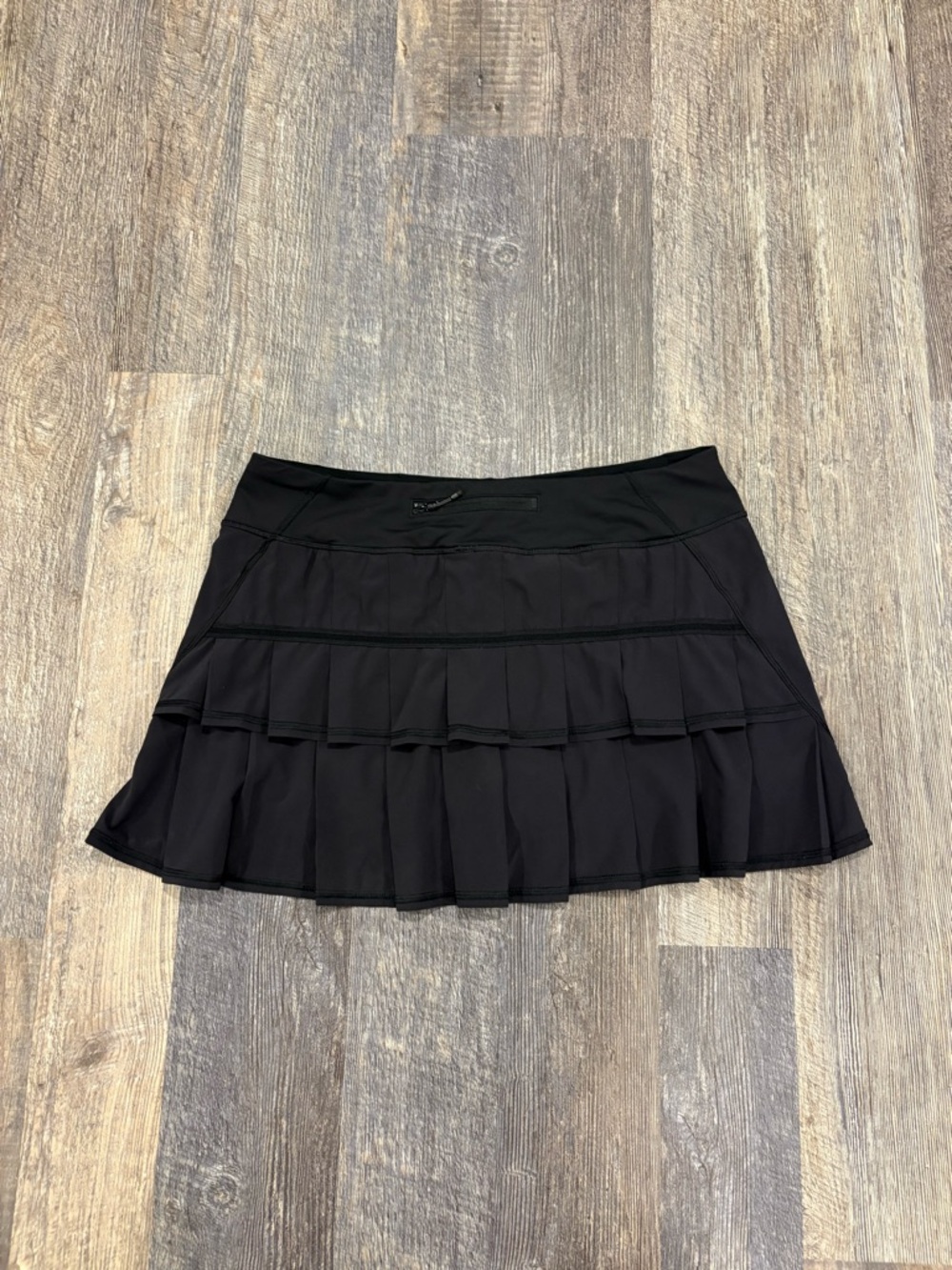 Lululemon Pace Rival Mid-Rise Skirt Tall (Long) in Black.